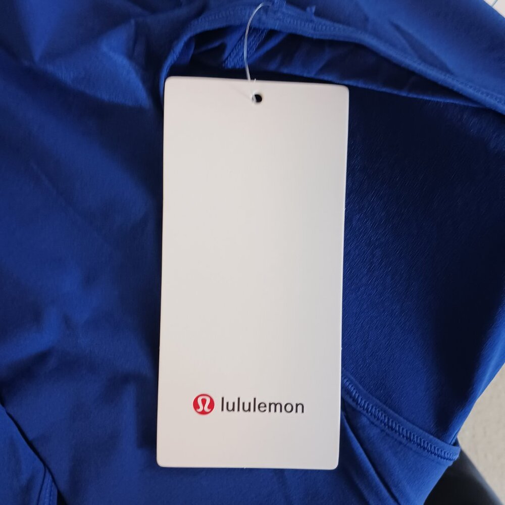 Lululemon NWT Lark/Deep Blue Essential Pleated Tank Size 10 *Tiny Flaw* - Photos - Picture 6 of 14